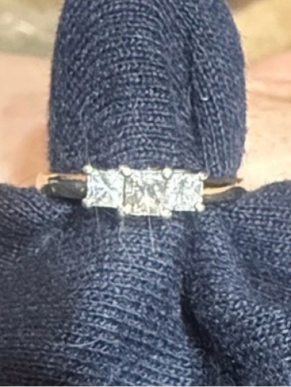 DIAMOND 3 stone 14k gold ring STUNNING size 5 3/4. Retail $1200 100% authentic - Picture 3 of 15